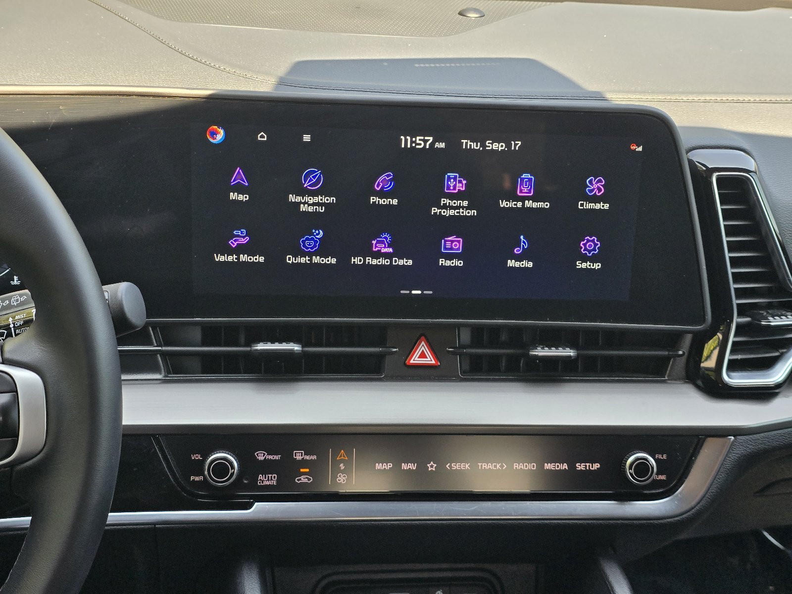 Used 2025 Kia Sportage EX FWD image 14