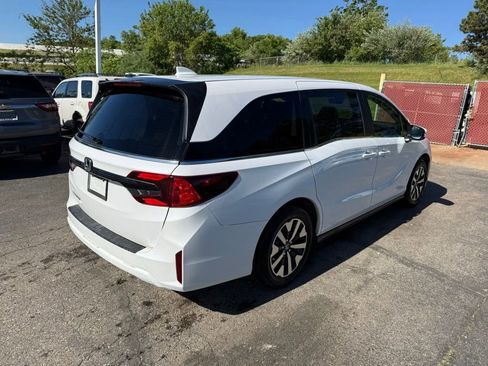 Used 2026 Honda Odyssey EX-L image 3