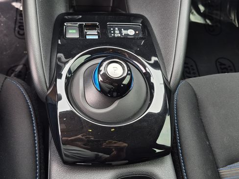 Used 2023 Nissan Leaf SV Plus FWD image 27