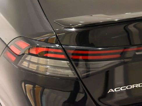 Used 2024 Honda Accord Sport image 10