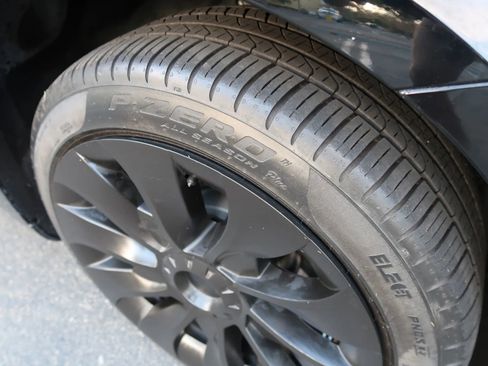 Used 2019 Tesla Model 3 Standard Range Plus image 12