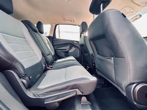 Used 2015 Ford Escape SE w/ Equipment Group 201A image 34