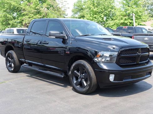 Used 2022 RAM 1500 Classic SLT w/ Electronics Convenience Group AWD/4WD image 5