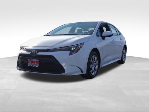 Certified 2025 Toyota Corolla LE image 8