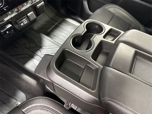 Certified 2019 Chevrolet Silverado 1500 LT w/ All-Star Edition image 20