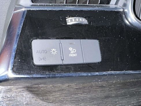 Used 2022 Audi Q7 3.0T Premium Plus image 18