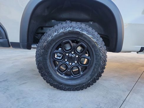 New 2026 Chevrolet Silverado 1500 ZR2 image 5