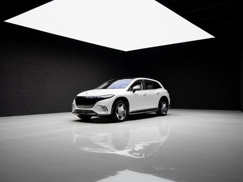 Used 2024 Mercedes-Benz Maybach EQS 680 4MATIC image 80