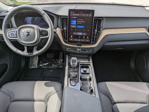 New 2026 Volvo XC60 B5 Core w/ Climate Package image 15