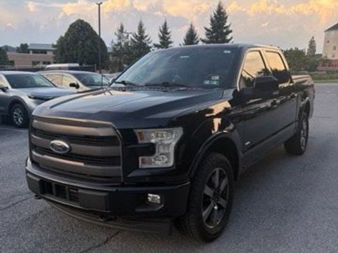 Used 2017 Ford F150 Lariat w/ Equipment Group 502A Luxury AWD/4WD image 3