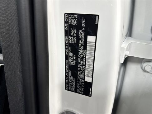 Used 2023 Volvo XC90 B5 Core w/ Climate Package image 32