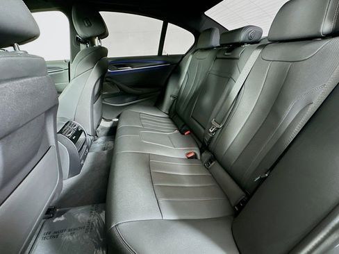 Used 2023 BMW 540i 540i w/ M Sport Package image 9