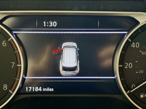 Used 2023 Nissan Rogue SL w/ SL Premium Package image 17