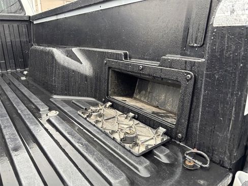 Used 2022 Toyota Tacoma SR image 28