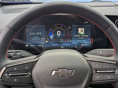New 2026 Chevrolet Equinox RS w/ Convenience Package III AWD/4WD image 41