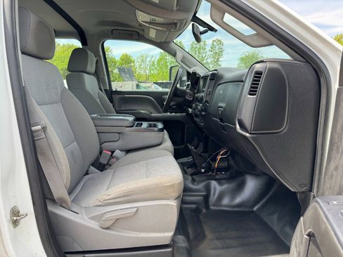 Used 2015 Chevrolet Silverado 2500 W/T AWD/4WD image 18