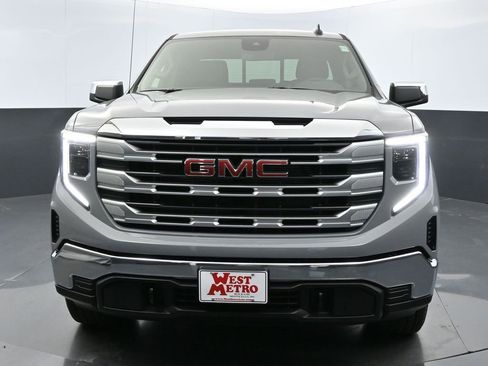 Used 2025 GMC Sierra 1500 SLE w/ Preferred Package image 15