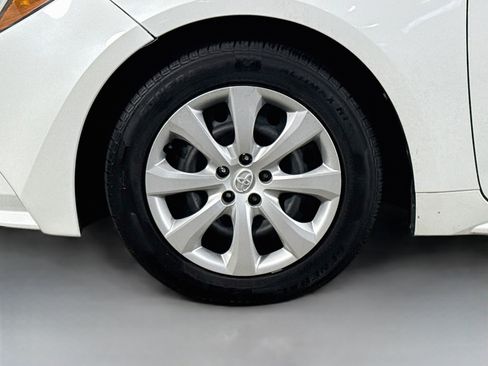 Used 2023 Toyota Corolla LE FWD image 38