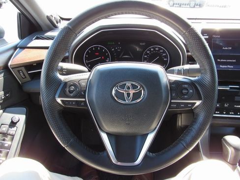 Used 2022 Toyota Avalon Limited image 14