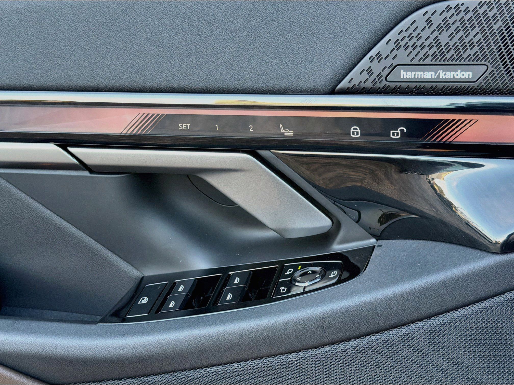 New 2027 BMW 530i RWD image 23
