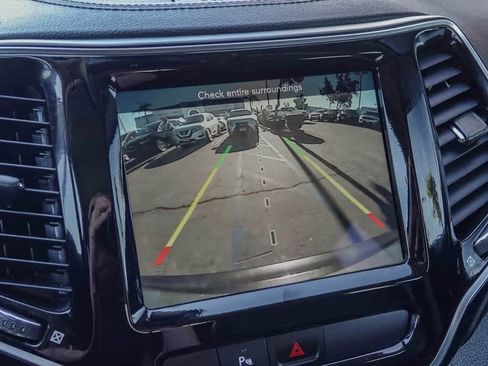 Certified 2020 Jeep Cherokee Limited image 22