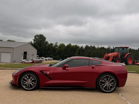 Used 2015 Chevrolet Corvette Stingray Coupe w/ 3LT Preferred Equipment Group RWD image 8
