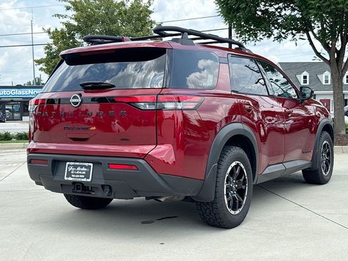 Used 2025 Nissan Pathfinder Rock Creek AWD/4WD image 8