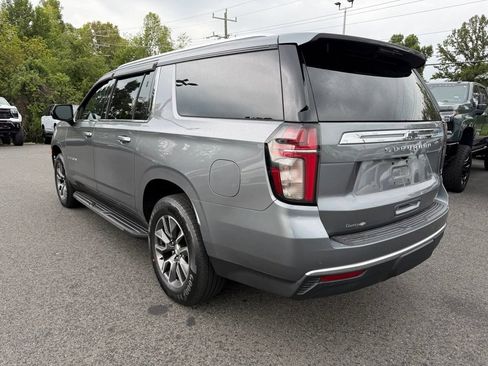 Used 2021 Chevrolet Suburban LT w/ LT Signature Package AWD/4WD image 27