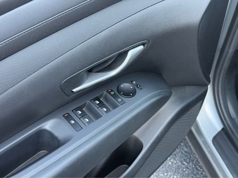 Used 2025 Hyundai Tucson SEL FWD image 14