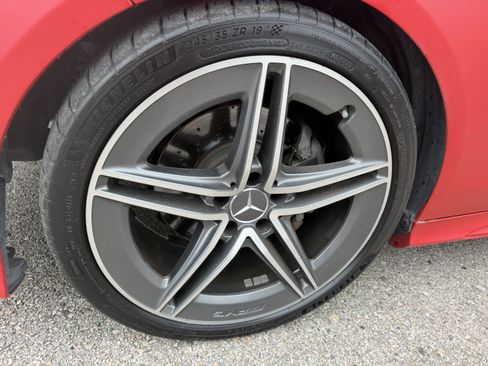 Used 2014 Mercedes-Benz E 350 Sedan image 5