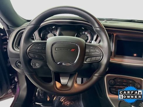 Used 2022 Dodge Challenger GT w/ Driver Convenience Group image 11