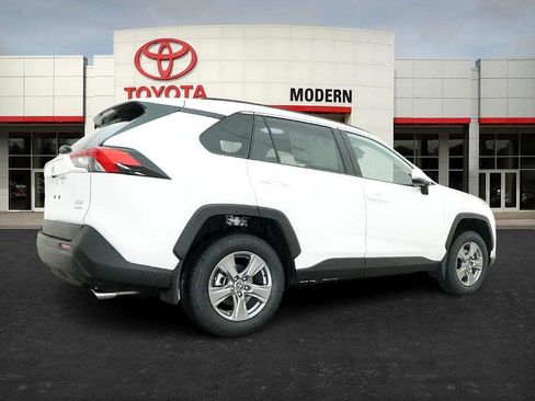 New 2025 Toyota RAV4 XLE image 21