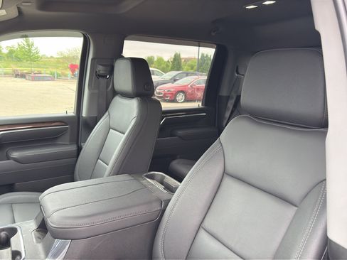 Used 2025 Chevrolet Silverado 2500 LT w/ Trail Boss Package AWD/4WD image 10