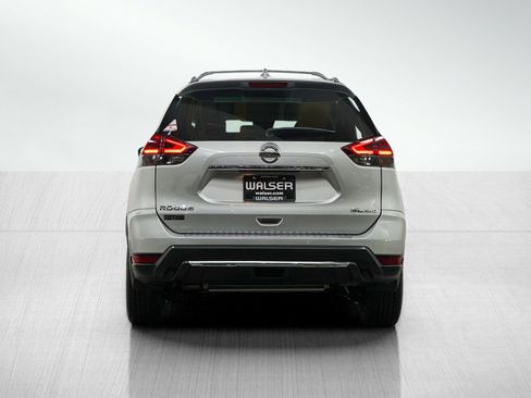 Used 2018 Nissan Rogue SL w/ Premium Package AWD/4WD image 4