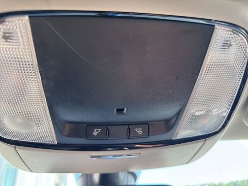 Used 2021 Dodge Durango SXT AWD/4WD image 17