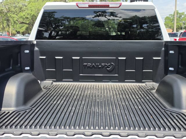 Used 2025 GMC Sierra 1500 SLT AWD/4WD image 12