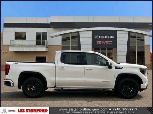Used 2024 GMC Sierra 1500 Elevation w/ Preferred Package AWD/4WD image 7