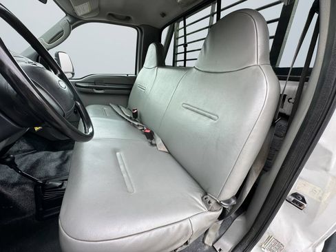 Used 2006 Ford F250 XL AWD/4WD image 13