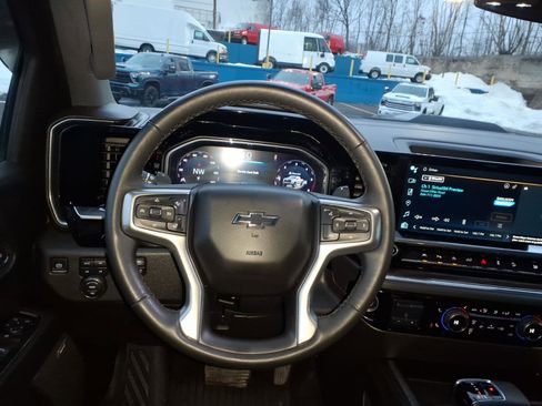 Used 2024 Chevrolet Silverado 1500 LT Trail Boss w/ LT Trail Boss Premium Package image 15