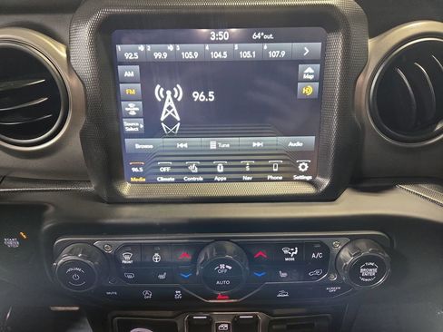 Used 2022 Jeep Wrangler Unlimited Sport AWD/4WD image 24
