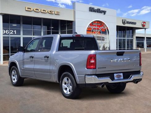 Certified 2025 RAM 1500 Big Horn AWD/4WD image 3