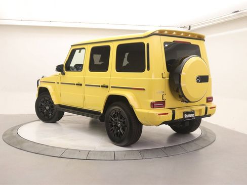 New 2025 Mercedes-Benz G 550 image 2