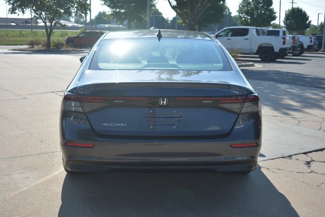 Used 2023 Honda Accord EX image 6