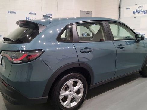 Used 2025 Honda HR-V LX image 3