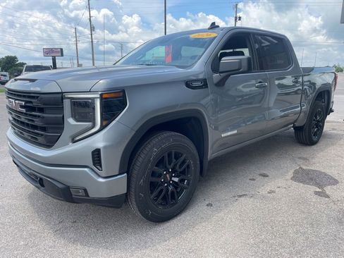 Used 2026 GMC Sierra 1500 Elevation AWD/4WD image 7