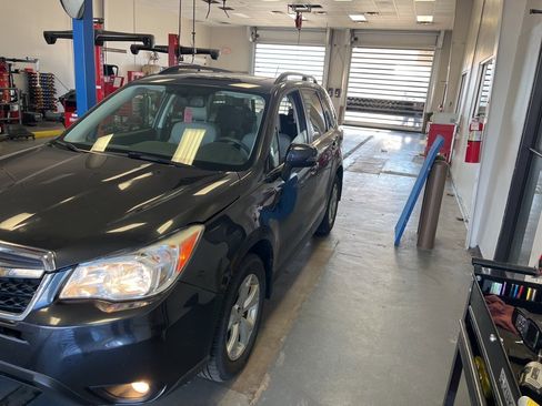 Used 2014 Subaru Forester 2.5i Touring w/ Protection Package #2 image 2