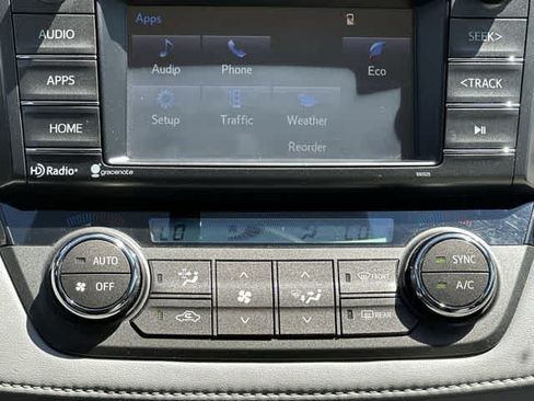 Used 2015 Toyota RAV4 XLE AWD/4WD image 14