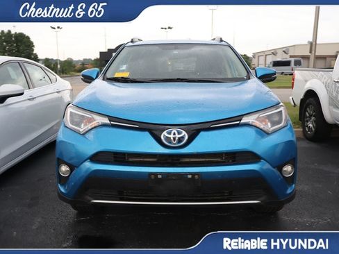 Used 2016 Toyota RAV4 XLE AWD/4WD image 5
