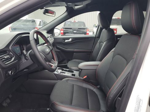 New 2026 Ford Escape ST-Line w/ Tech Pack #1 AWD/4WD image 8