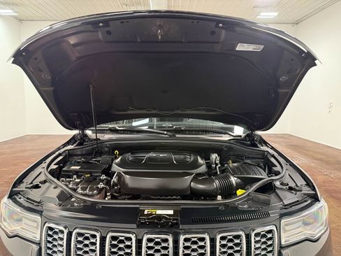 Used 2018 Jeep Grand Cherokee Overland image 81